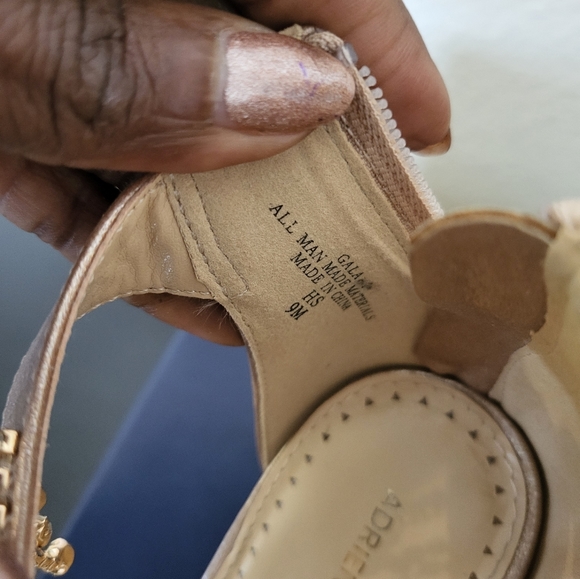 Adrienne Vittadini Heels - Picture 6 of 6